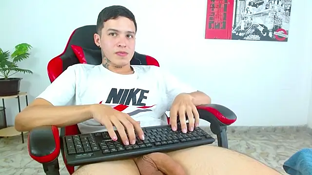 Snapshot of Cumandres18 chatting on January 31, 2026, 7:12 pm Cumandres18 online show from January 31, 2026, 7:12 pm