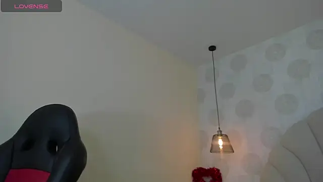 GIANAMILLER6 online show from April 10, 2026, 12:12 pm