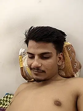 KaranSingh0m online show from May 7, 2026, 9:51 pm