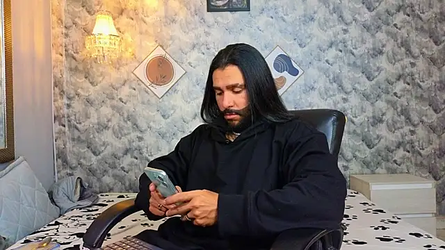 Apolo rousse1 online show from January 11, 2026, 8:05 pm