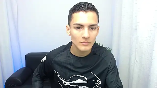 Matiius18 online show from November 15, 2025, 1:59 pm