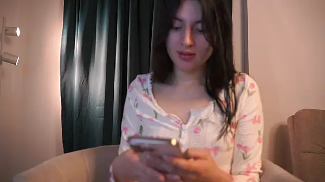 Auralea online show from March 13, 2026, 5:23 am