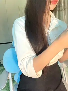 Snapshot of Dior_baby chatting on December 18, 2025, 1:44 am Dior baby online show from December 18, 2025, 1:44 am