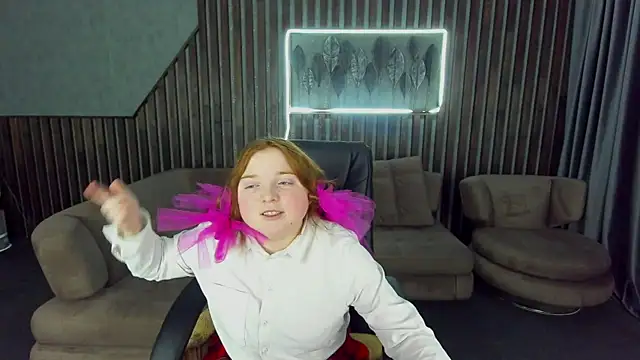 KattyRose8 online show from November 3, 2025, 6:44 pm