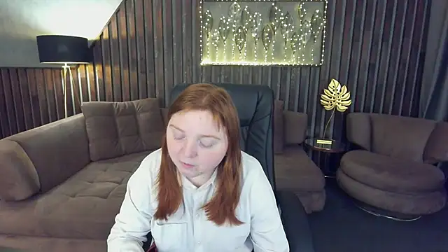 Snapshot of KattyRose8 chatting on December 21, 2025, 6:31 pm KattyRose8 online show from December 21, 2025, 6:31 pm