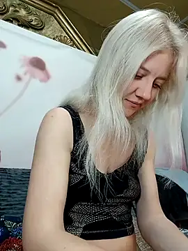 HeronDenni online show from November 3, 2025, 2:17 am