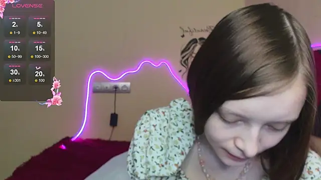 Snapshot of AliceHaris chatting on October 24, 2025, 3:16 am AliceHaris online show from October 24, 2025, 3:16 am