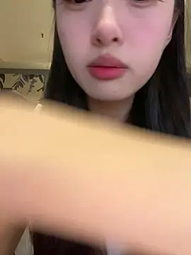 MengMeng0515 online show from April 11, 2026, 2:32 pm