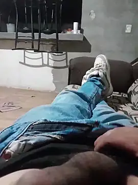 Snapshot of jann1900 chatting on December 20, 2025, 5:54 am jann1900 online show from December 20, 2025, 5:54 am