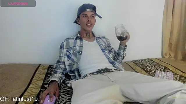 Savajelust online show from April 21, 2026, 6:03 pm