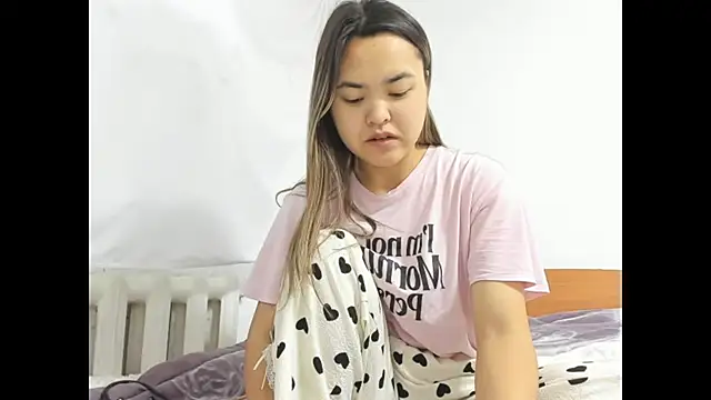 Snapshot of saika_blush chatting on January 17, 2026, 2:48 am saika blush online show from January 17, 2026, 2:48 am