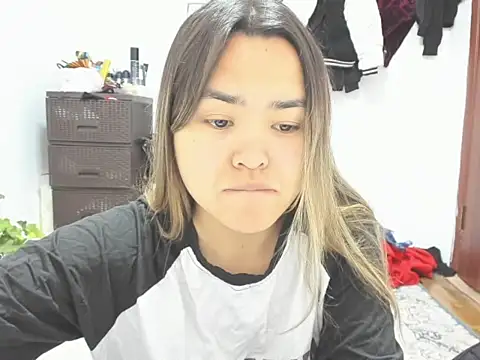 Snapshot of saika_blush chatting on February 13, 2026, 6:02 am saika blush online show from February 13, 2026, 6:02 am