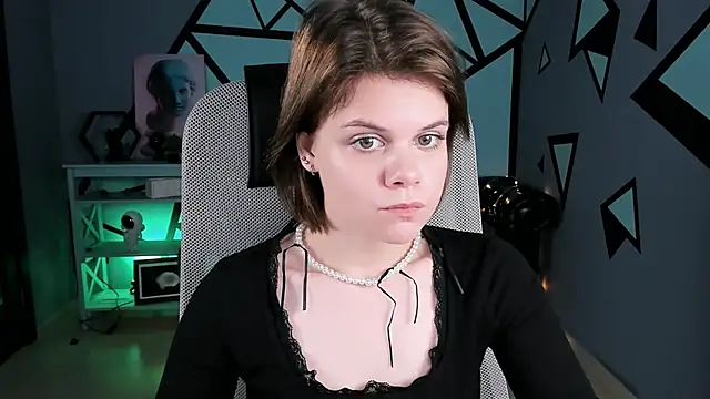 Snapshot of EllieMurler chatting on November 20, 2025, 9:10 am EllieMurler online show from November 20, 2025, 9:10 am