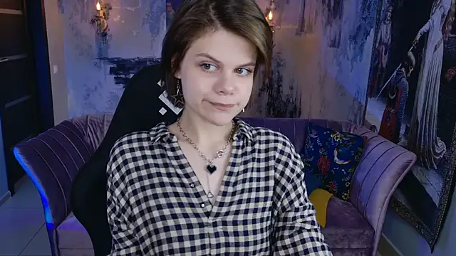 Snapshot of EllieMurler chatting on October 27, 2025, 9:10 am EllieMurler online show from October 27, 2025, 9:10 am