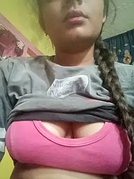 Snapshot of Hot_siiii chatting on October 17, 2025, 12:58 am Hot siiii online show from October 17, 2025, 12:58 am