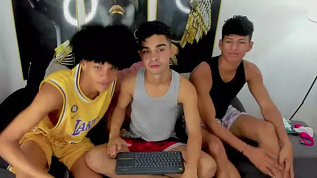 Violet Dream2 online show from December 3, 2025, 4:28 pm