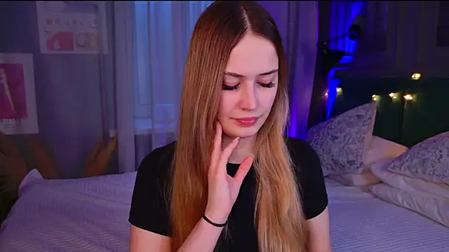 Snapshot of Sofii_Ly chatting on November 26, 2025, 6:13 am Sofii Ly online show from November 26, 2025, 6:13 am