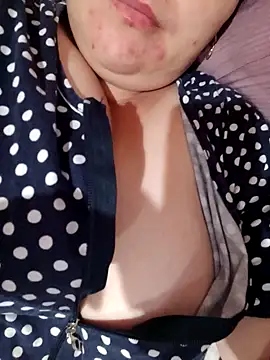 Uzhili online show from November 4, 2025, 1:37 pm