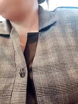 Uzhili online show from October 29, 2025, 12:04 pm