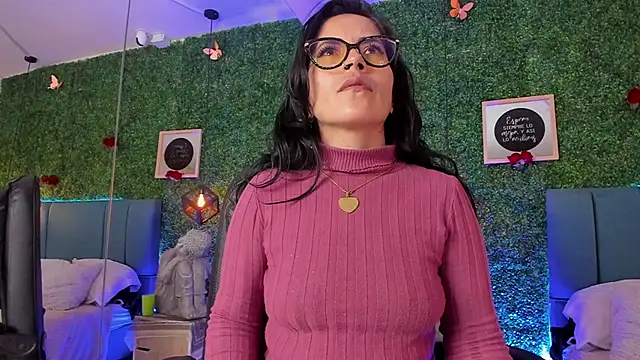 Linagh  online show from February 19, 2026, 11:29 am