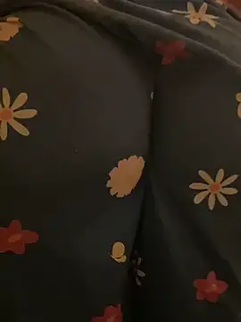 Mroma89six online show from September 14, 2025, 10:54 pm