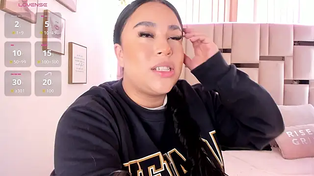 Snapshot of Zoey_thompson chatting on November 26, 2025, 7:36 pm Zoey thompson online show from November 26, 2025, 7:36 pm