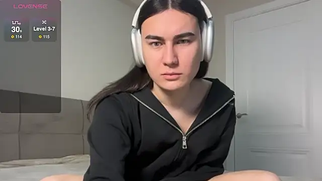 HeyAlena online show from February 11, 2026, 5:57 pm