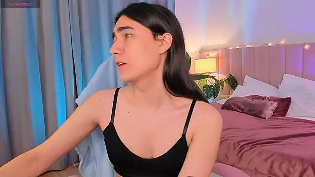 Snapshot of HeyAlena chatting on September 25, 2025, 5:57 am HeyAlena online show from September 25, 2025, 5:57 am