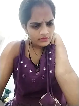 Sofia kuuu online show from November 4, 2025, 6:50 am