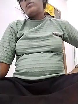 Sofia kuuu online show from November 6, 2025, 8:51 am