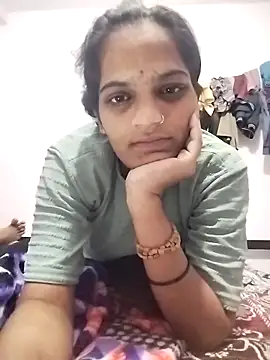 Sofia kuuu online show from November 7, 2025, 5:39 pm