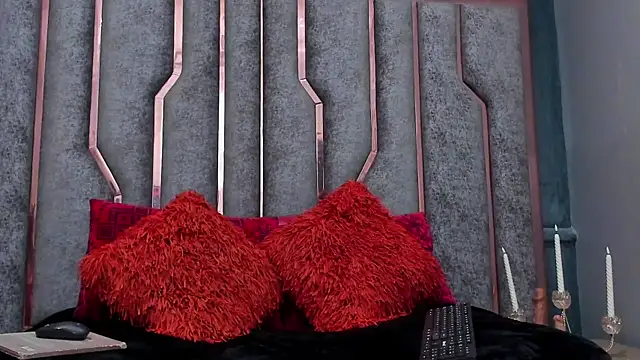 SienaFacchini online show from December 2, 2025, 7:26 pm