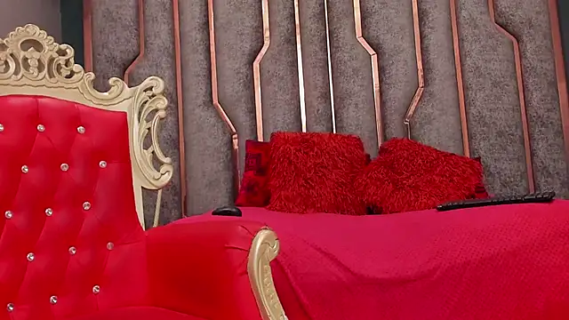 SienaFacchini online show from October 10, 2025, 7:25 pm