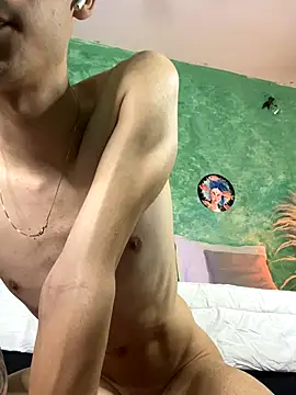 Snapshot of VicenteFerrer chatting on December 5, 2025, 7:01 pm VicenteFerrer online show from December 5, 2025, 7:01 pm