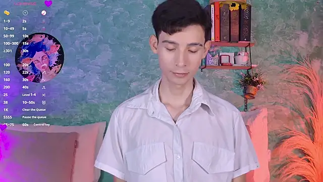 Snapshot of VicenteFerrer chatting on December 18, 2025, 12:16 am VicenteFerrer online show from December 18, 2025, 12:16 am