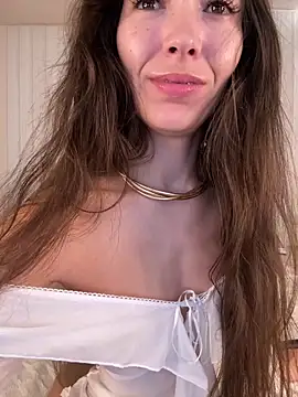 Snapshot of Viktoria_Grand chatting on November 6, 2025, 11:42 pm Viktoria Grand online show from November 6, 2025, 11:42 pm