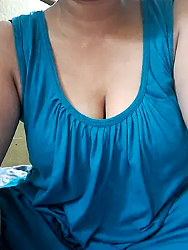 Snapshot of Mon-Shot9 chatting on September 21, 2025, 10:42 am Mon-Shot9 online show from September 21, 2025, 10:42 am