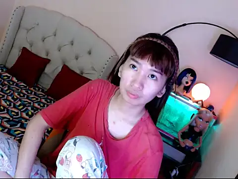 Snapshot of ShantalFoxxy_ chatting on October 24, 2025, 1:32 pm ShantalFoxxy online show from October 24, 2025, 1:32 pm