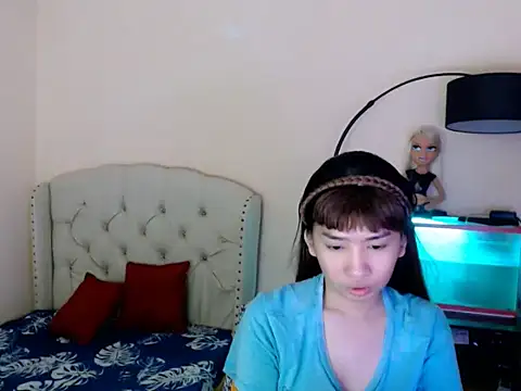 ShantalFoxxy  online show from March 15, 2026, 12:56 pm