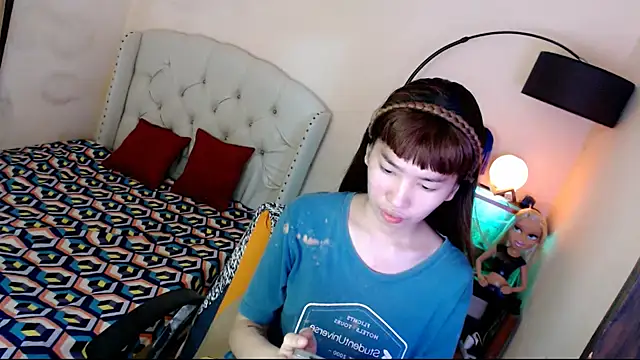 Snapshot of ShantalFoxxy_ chatting on November 4, 2025, 1:31 am ShantalFoxxy online show from November 4, 2025, 1:31 am