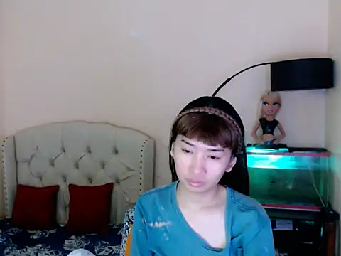 ShantalFoxxy  online show from April 13, 2026, 1:20 am