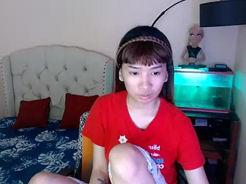 ShantalFoxxy  online show from February 15, 2026, 12:15 pm