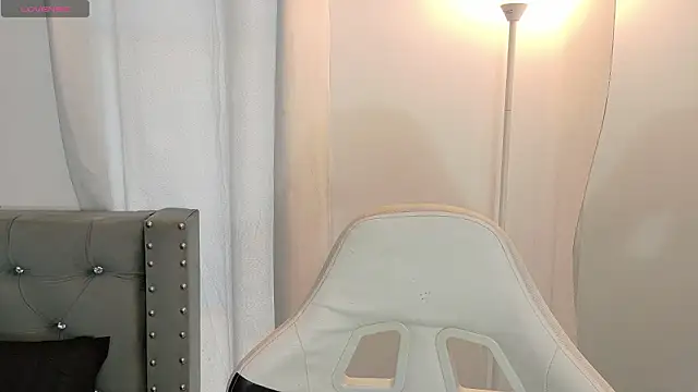 sara queen10 online show from March 16, 2026, 4:10 pm