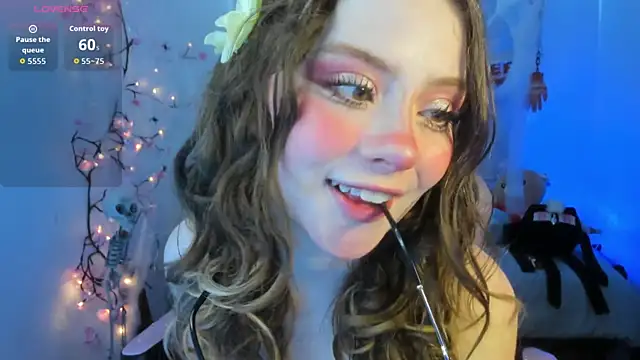 Snapshot of Lil_bela chatting on October 24, 2025, 12:15 pm Lil bela online show from October 24, 2025, 12:15 pm