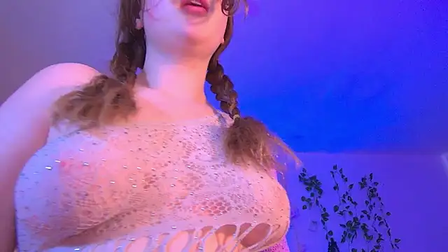 Lil bela online show from February 3, 2026, 12:21 pm