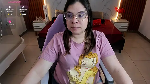 shasha bloom online show from October 7, 2025, 3:13 pm