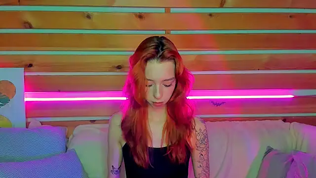 Lori Williams online show from December 17, 2025, 1:10 am