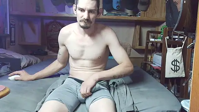 mike42088 online show from May 28, 2026, 1:46 am