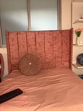 Snapshot of salomecute21 chatting on February 7, 2026, 11:29 am salomecute21 online show from February 7, 2026, 11:29 am