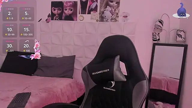 Snapshot of JuliethMoss chatting on November 12, 2025, 8:01 pm JuliethMoss online show from November 12, 2025, 8:01 pm